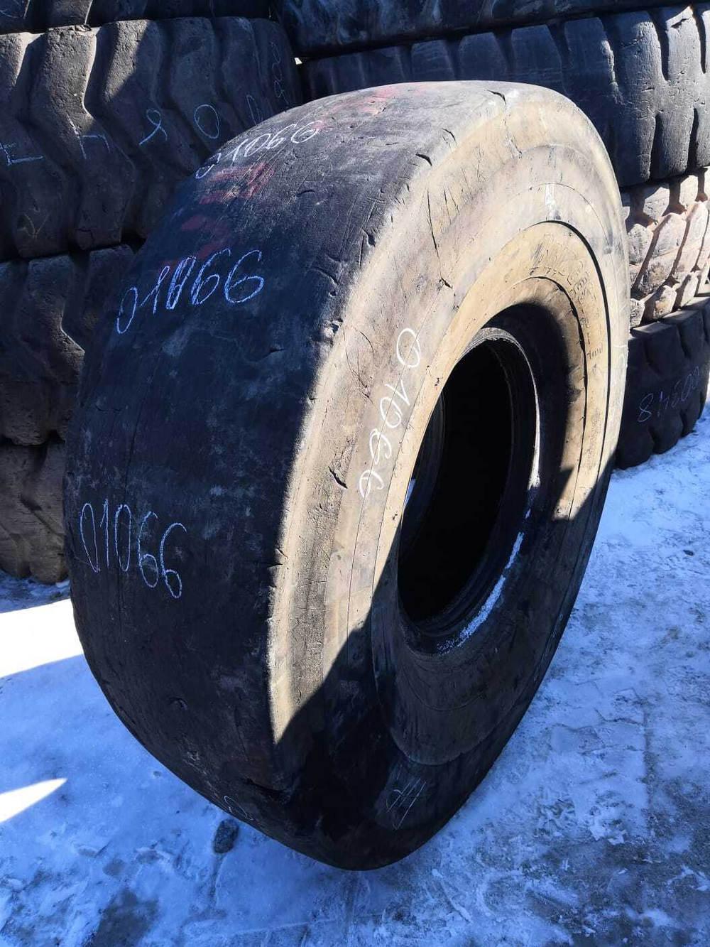 18.00R25 Bridgestone VSMS шина б/у