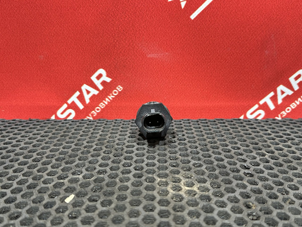 Датчик уровня охлаждающей жидкости 2024г.