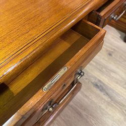 Стол-приставка письменный