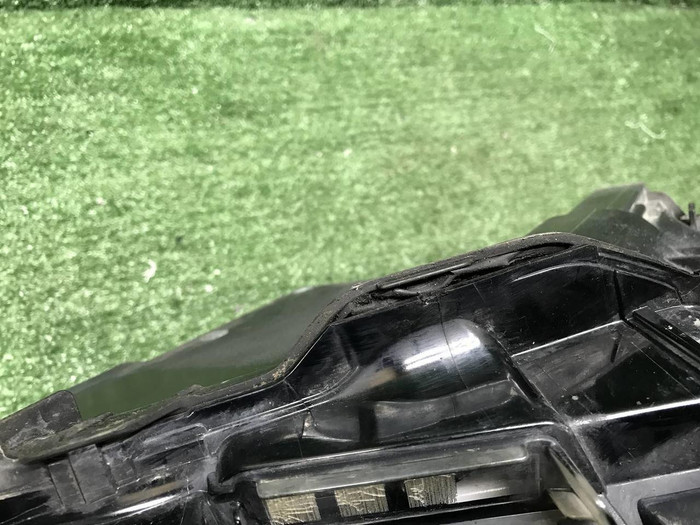 Фара правая Lexus LS 5 (2017-2021) LED