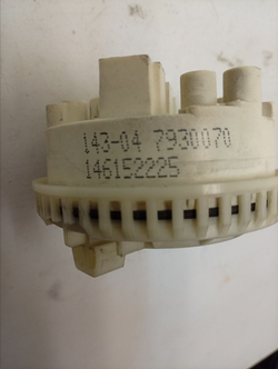 EWT1221 кт12 Датчик уровня для стиральной машины Electrolux 7930070 б/у