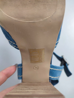 Босоножки замшевые 36 размер