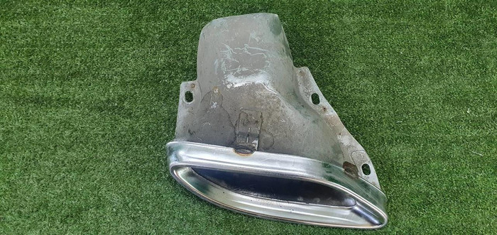 Насадка глушителя правая Mercedes E W213 (2016-2021)