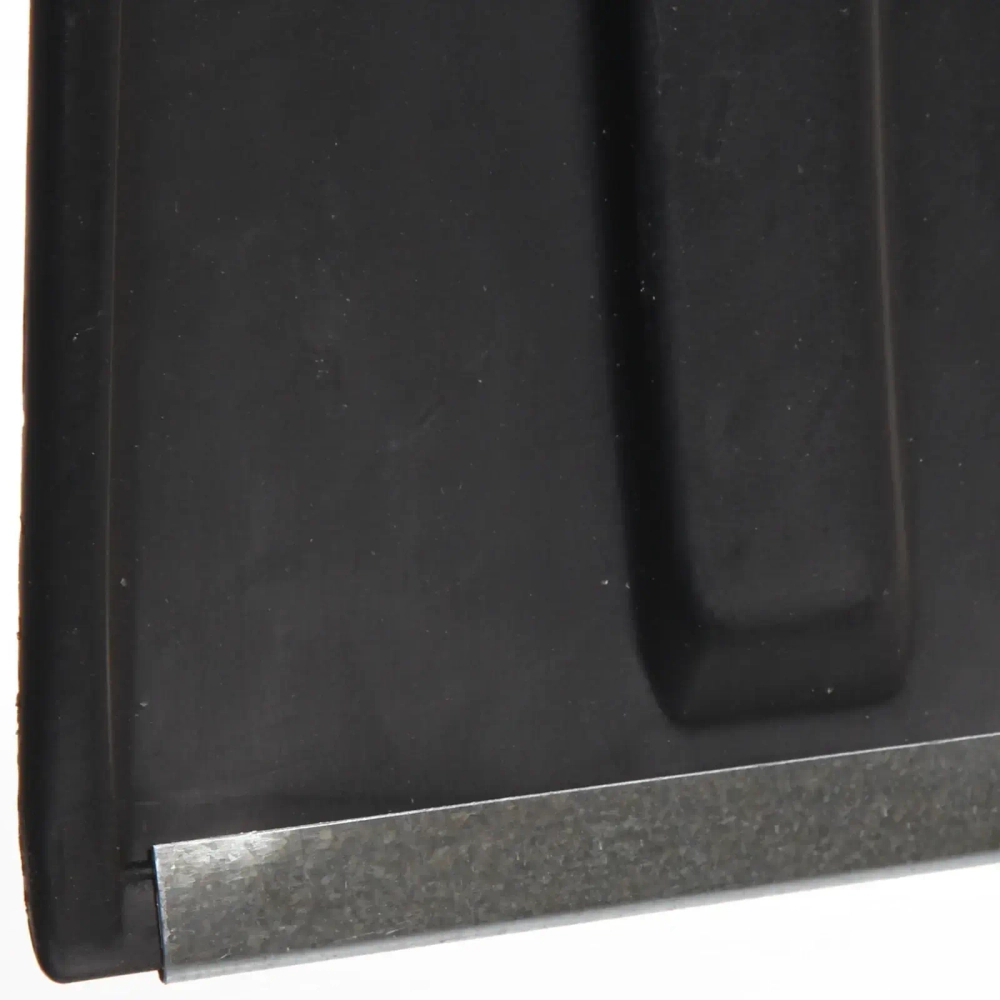 Лопата снеговая пластиковая 380*365 мм, с оцинк.планкой, с дер.черенком и V-ручкой, d=32