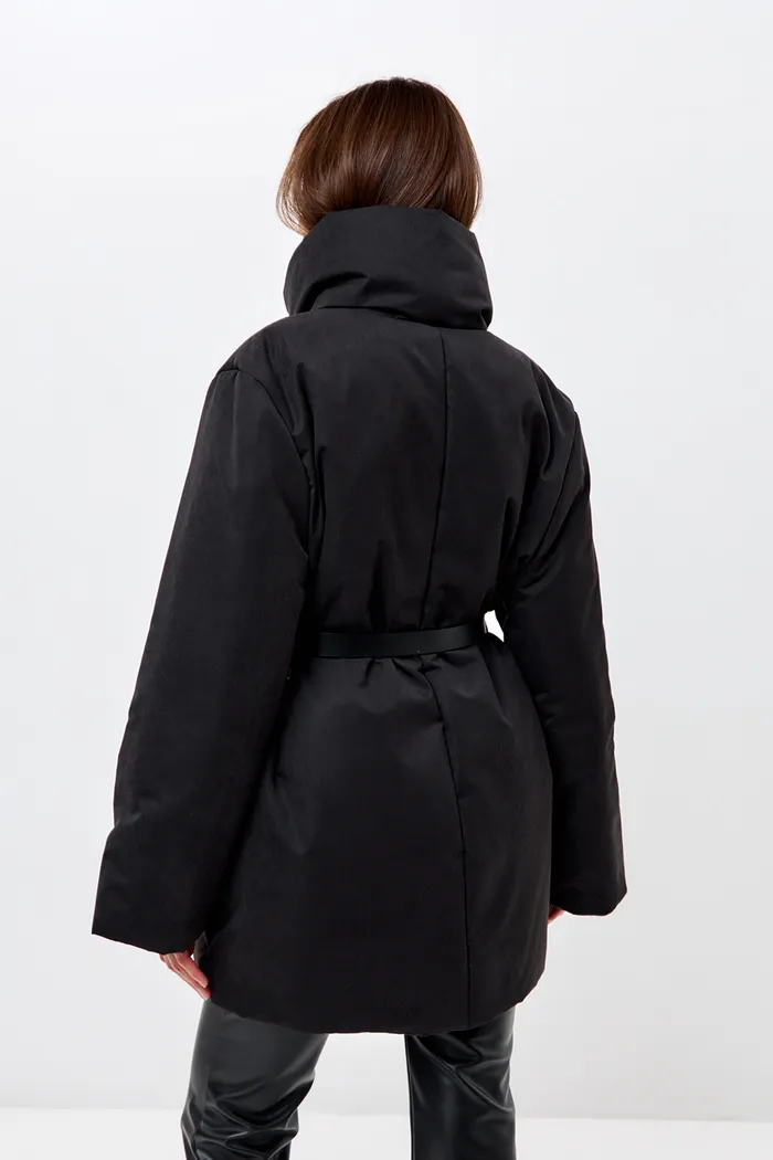 Куртка зимняя на поясе Фрости черного цвета