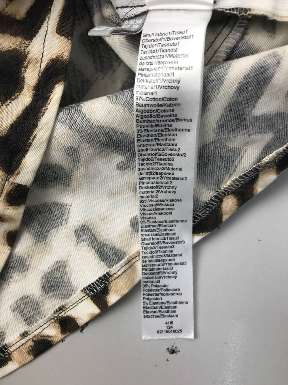 Блуза Kapalua с ярким принтом 38 размер, новая