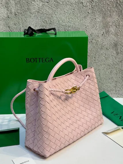 Сумка Bottega Veneta Andiamo розовый