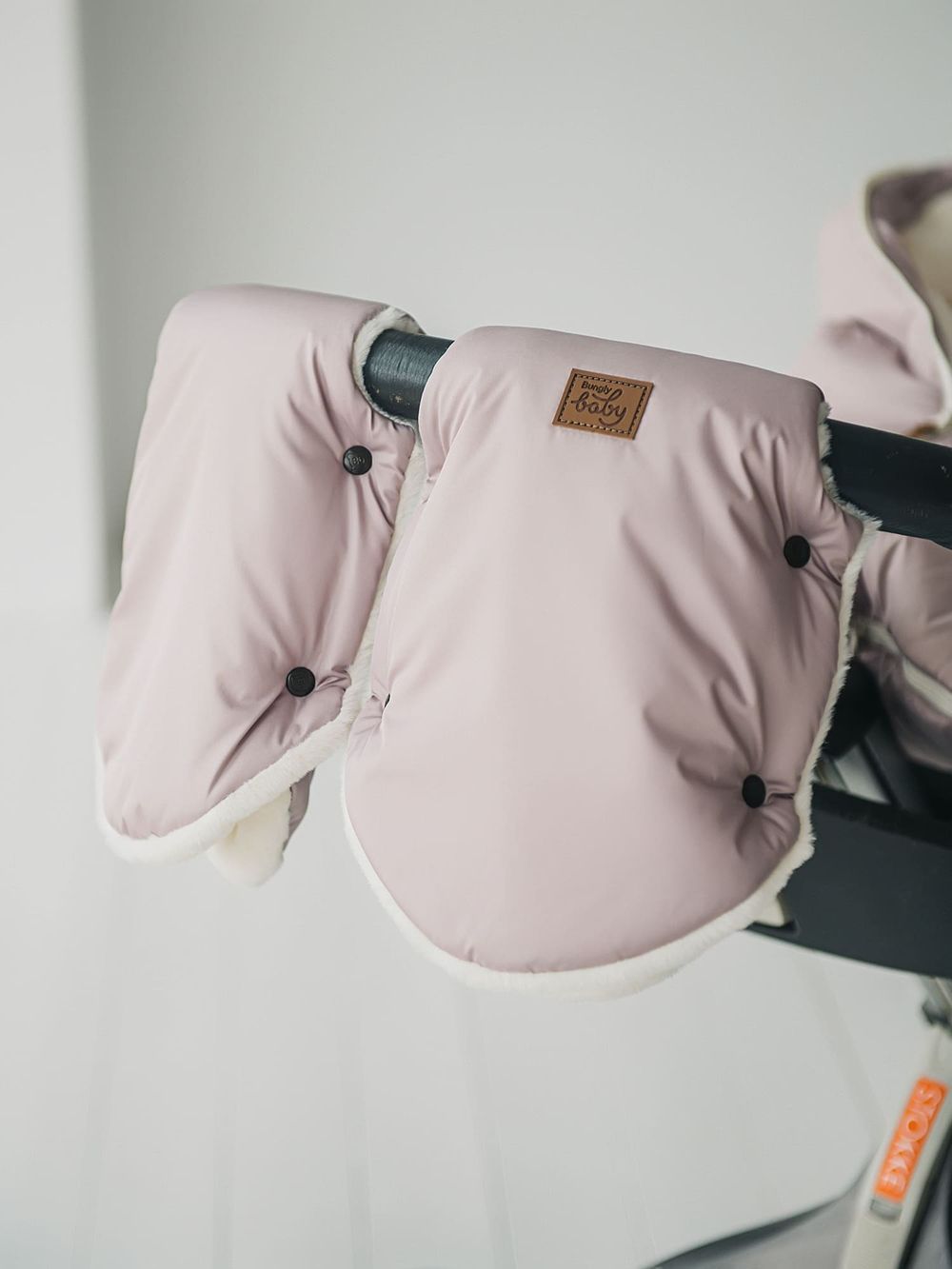 Муфты-варежки "Пепельная роза" 0+