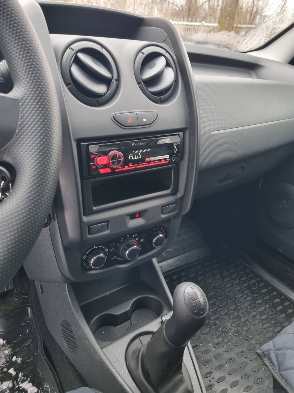 Аренда LADA LARGUS фургон
