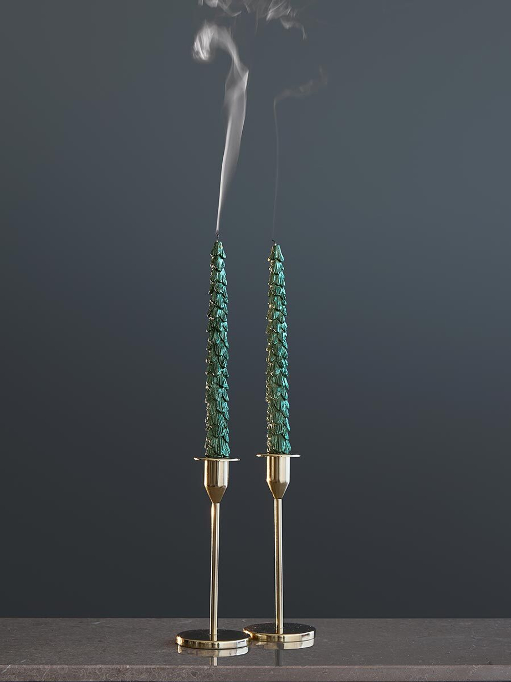 Набор из двух свечей зеленого цвета из коллекции New Year Essential, 25 см