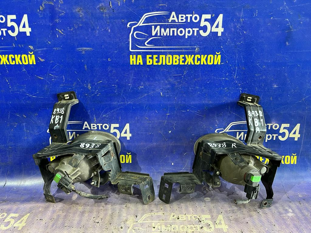 Туманка левая Honda LEGEND 2004-2008