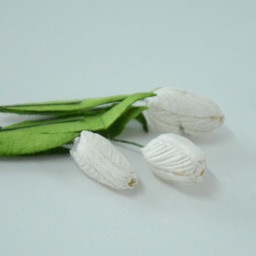 Тюльпан бутон 2 см на ножке, цвет в ассортименте