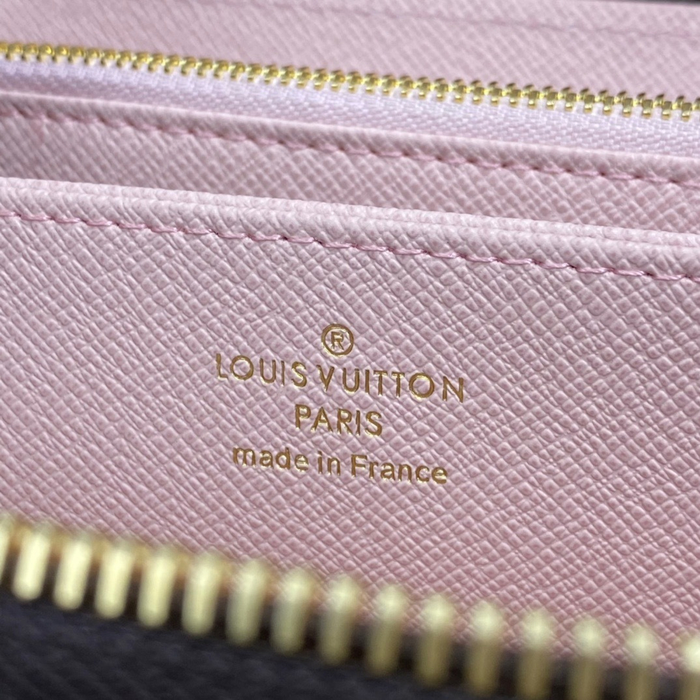 Louis Vuitton Zippy Wallet