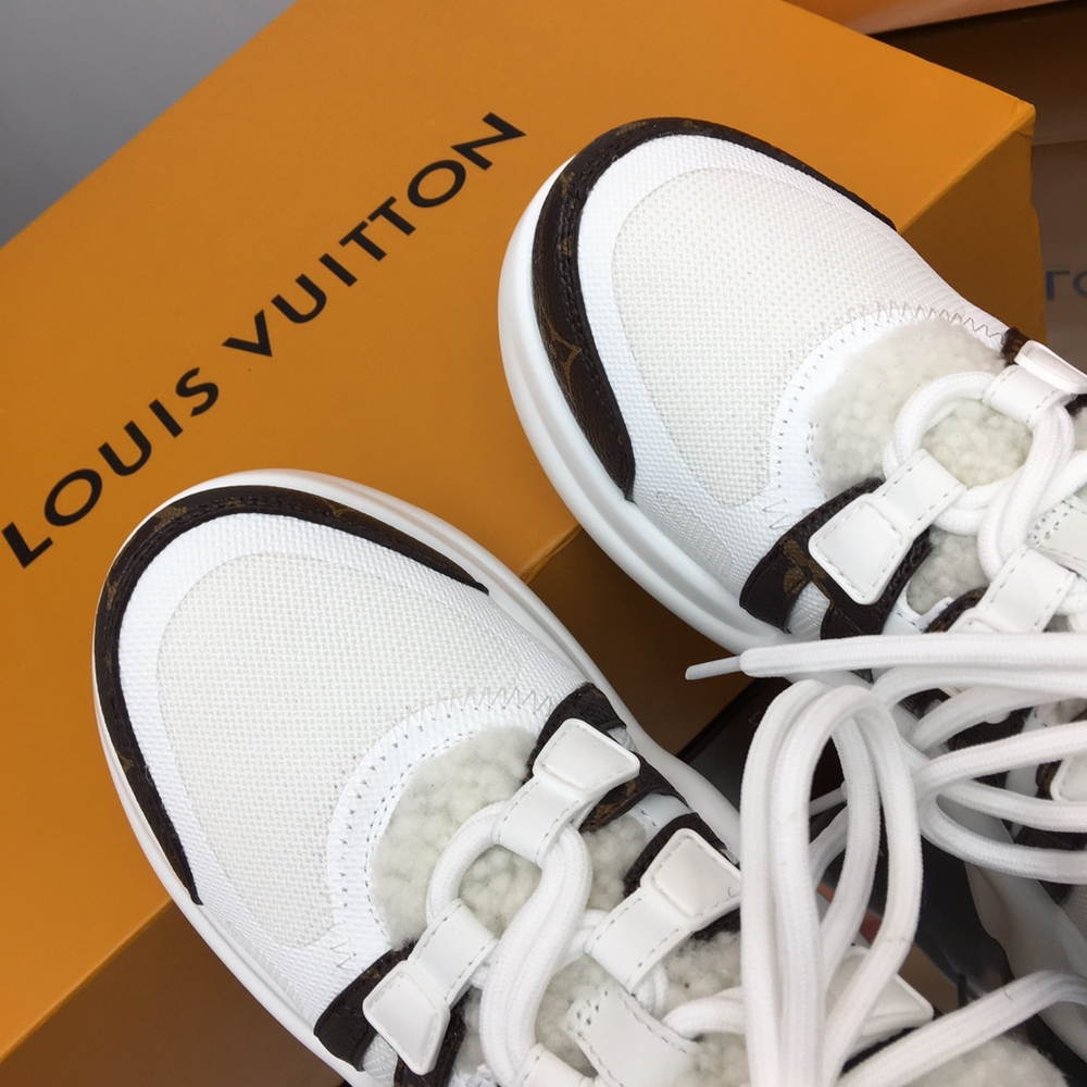 Louis Vuitton Archlight
