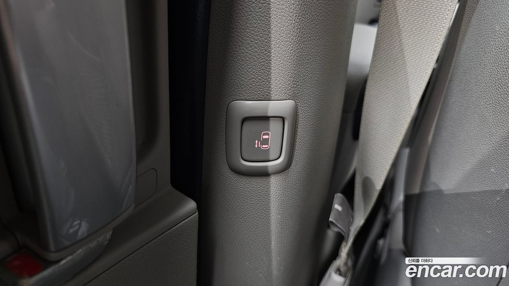 Kia The New Carnival (Sedona) 9-и местный Luxury (04.2020)