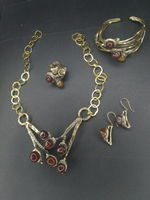 Серьги лист с яшмой, бронза