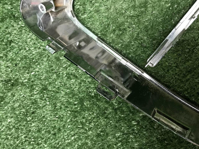 Молдинг переднего бампера Chery Tiggo 4 Pro 20-нв