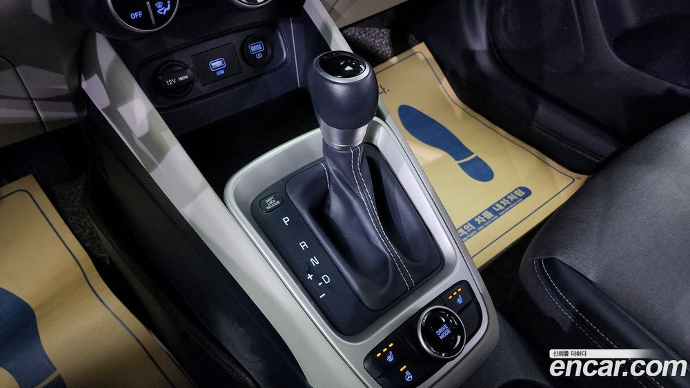 Hyundai Venue 1.6 Modern (06.2020)
