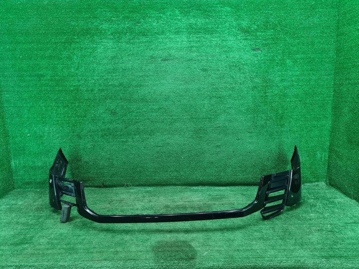 Бампер передний Toyota Land Cruiser 300 (21-нв)