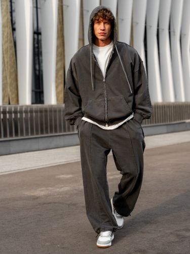 Графитовые спортивные брюки The Puh