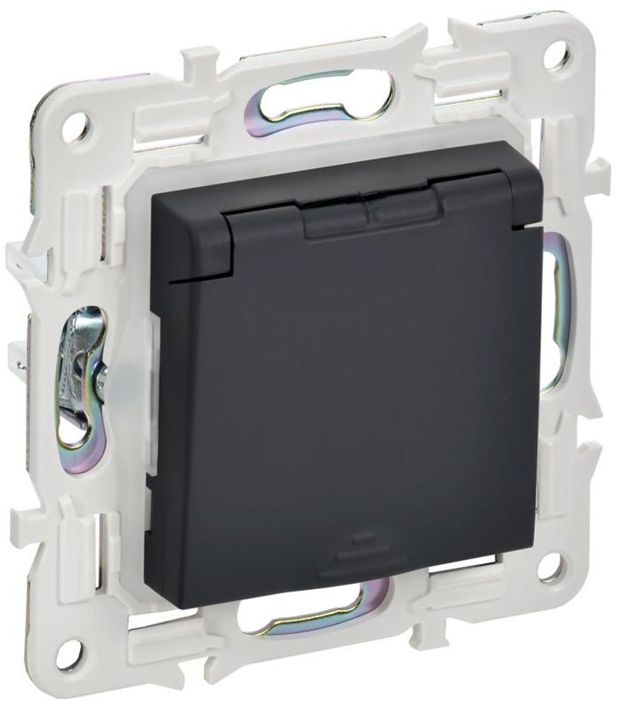 Розетка 1-м SKANDY 16А IP44 с заземл. защ. шторки с крышкой SK-R11G графит IEK SK-R16-16-44-K53 Розетка 1-м SKANDY 16А IP44 с заземл. защ. шторки с крышкой SK-R11G графит IEK SK-R16-16-44-K53