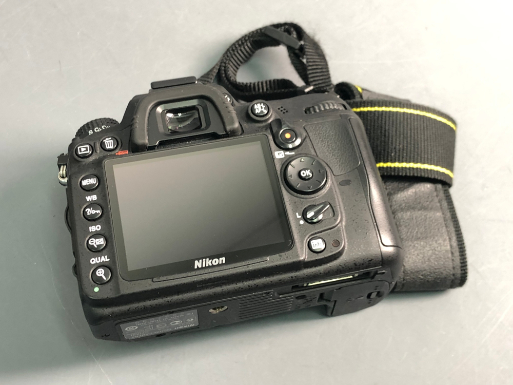 Nikon D7000 10.700 кадров