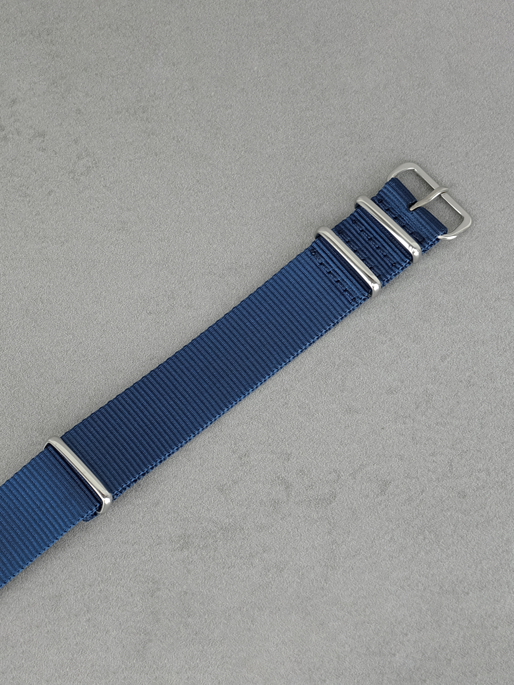 Nato Strap - нейлоновый ремешок для часов