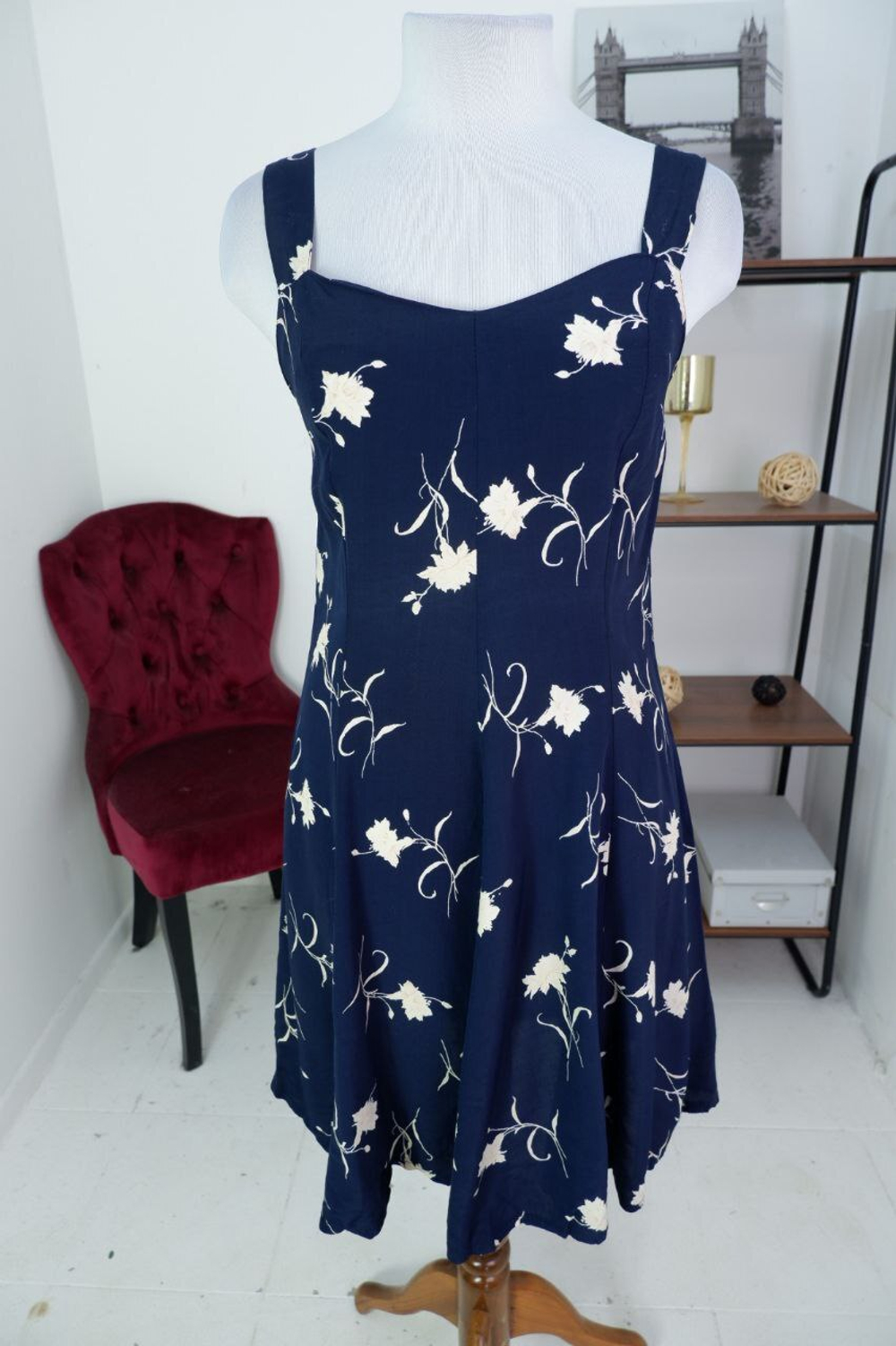 Платье изящное, летнее 42 размер