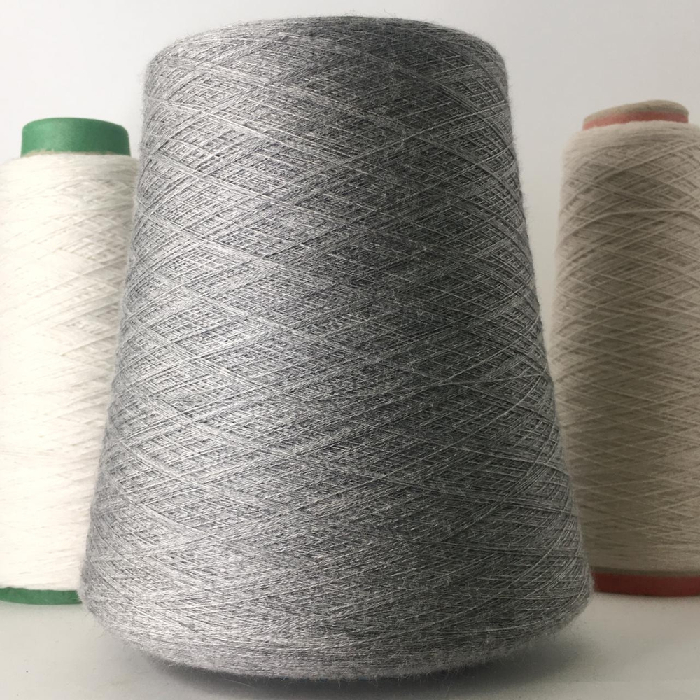 PPSK046 ZEFIRO - Cariaggi; 60% меринос, 30% шёлк, 10% кашемир; 3000м/100гр; col. 31066; партия: P79886; Серый средний