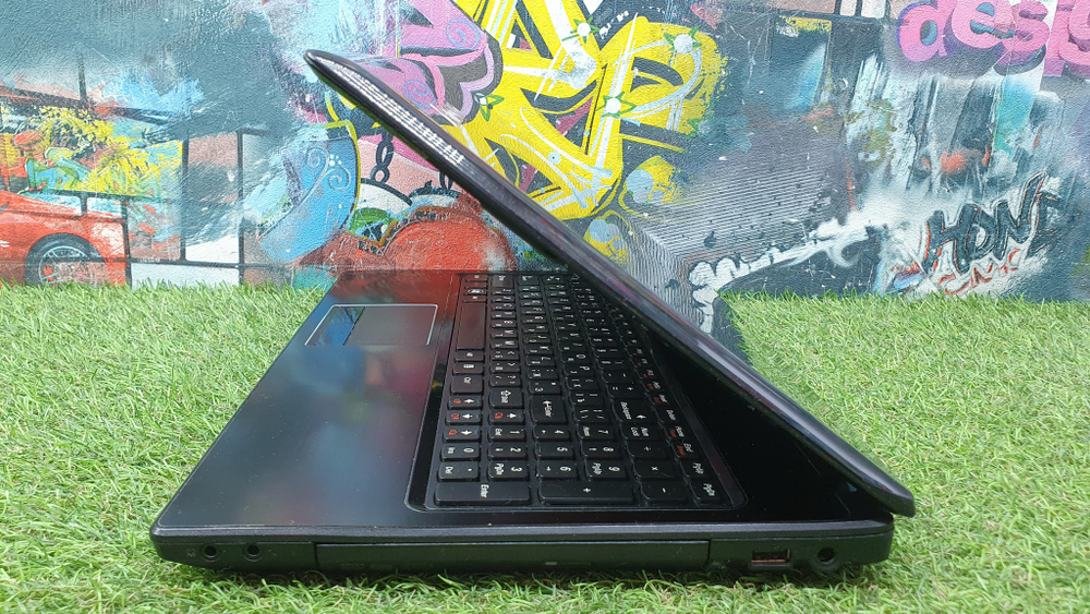 Ноутбук Lenovo Pentium/4 Gb