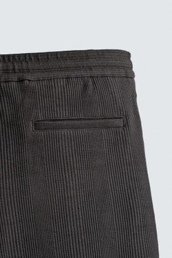 ZARA ШОРТЫ RELAXED FIT ИЗ РЕЛЬЕФНОЙ ТКАНИ, УГОЛЬНЫЙ