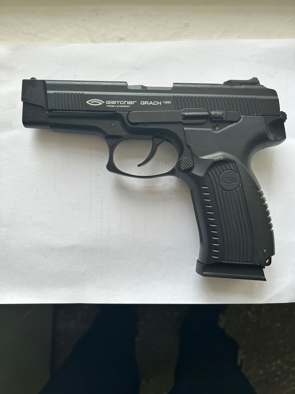 Пневматический пистолет GRACH