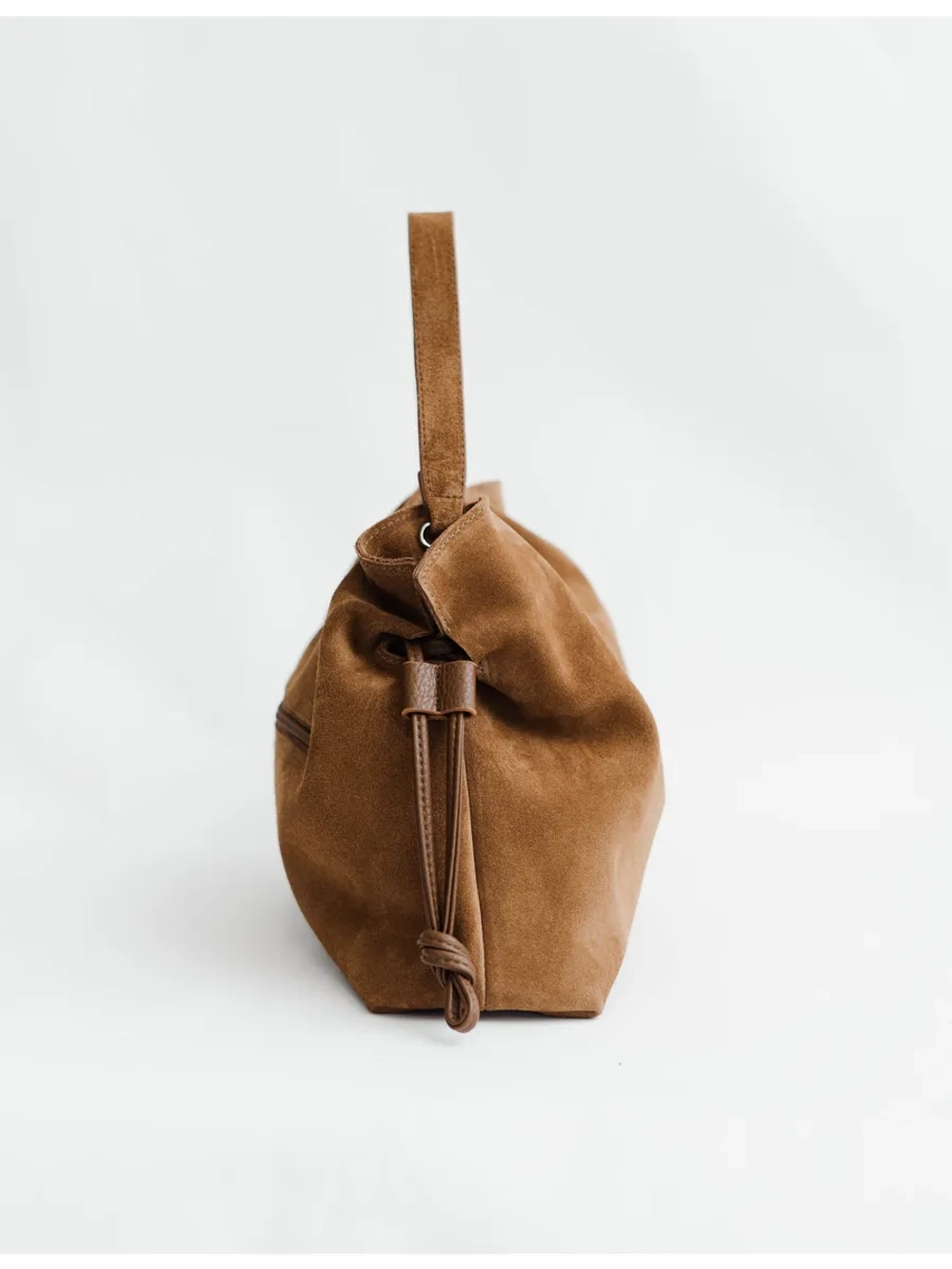 Сумка мешок через плечо средняя натуральная замша