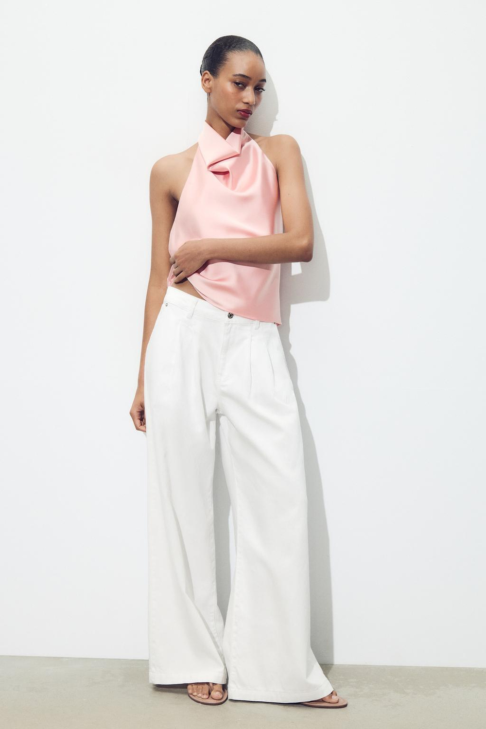 ZARA АТЛАСНЫЙ ТОП С ГОРЛОВИНОЙ ХАЛТЕР, РОЗОВЫЙ