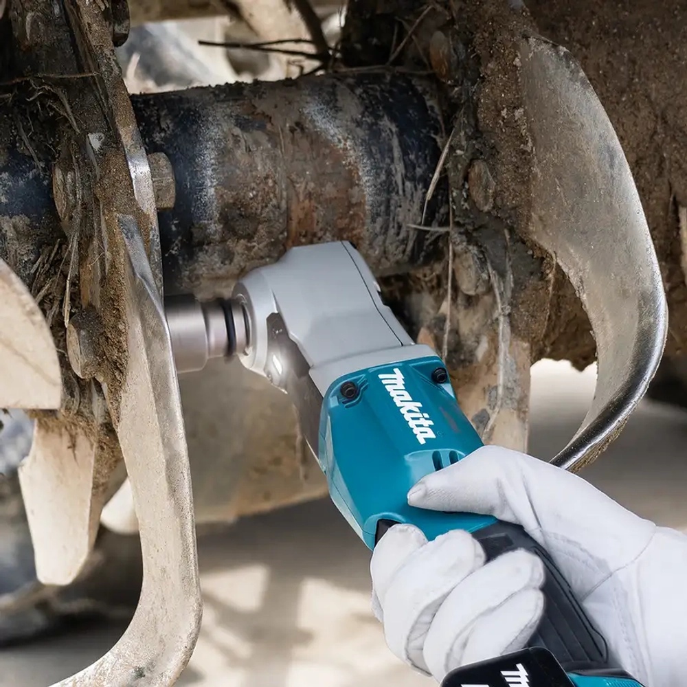 Аккумуляторный ударный гайковерт Makita DTL300RTJ