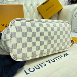 Louis Vuitton Neverfull PM