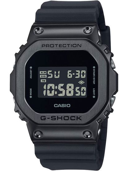 Наручные часы Casio G-Shock GM-5600UB-1DR