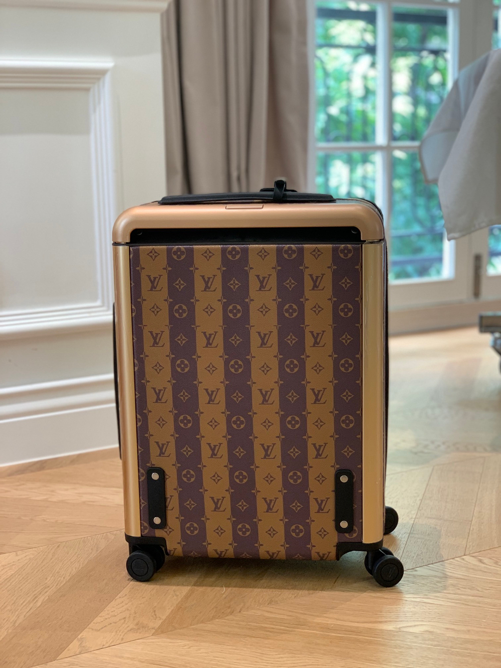 Louis Vuitton Horizon 55 Suitcase