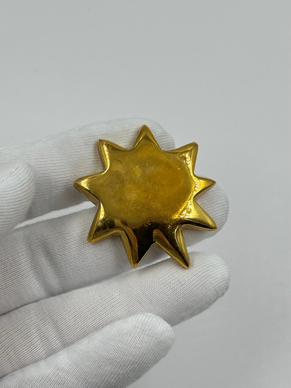 Брошь Солнце Christian Lacroix