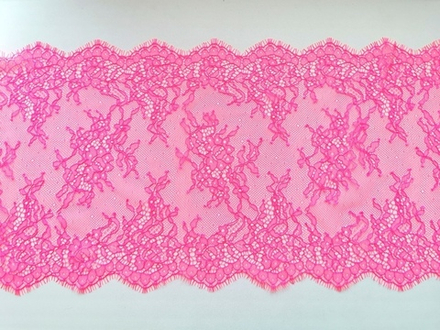 Кружево шантильи с ресничками, 23 см, неоново-розовый, купон (3м), SK-1105