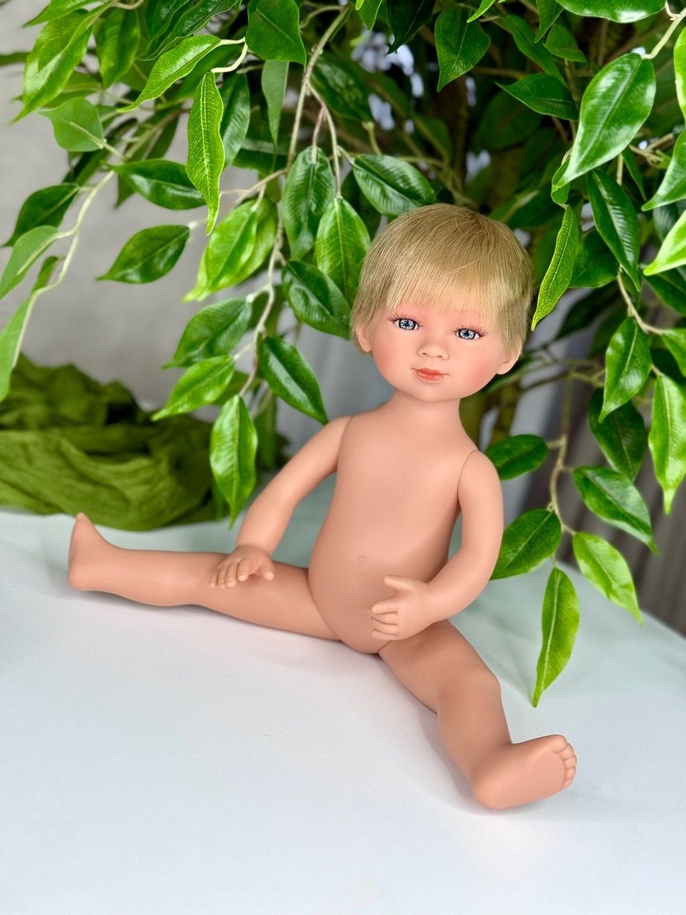 Кукла для девочки виниловая 34см Марко без одежды (022301W)