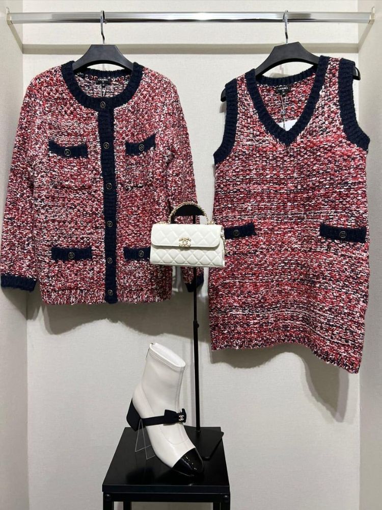 Костюм CHANEL