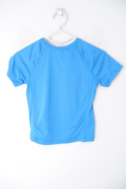 Футболка голубая красивая на 5 лет