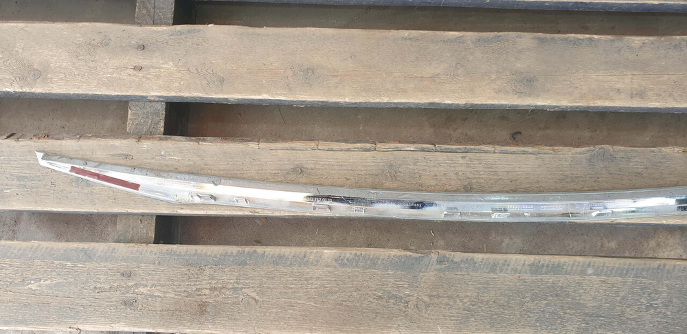 Молдинг крышки багажника Mercedes E (W213) 16-21 Б/У Оригинал A2137570000