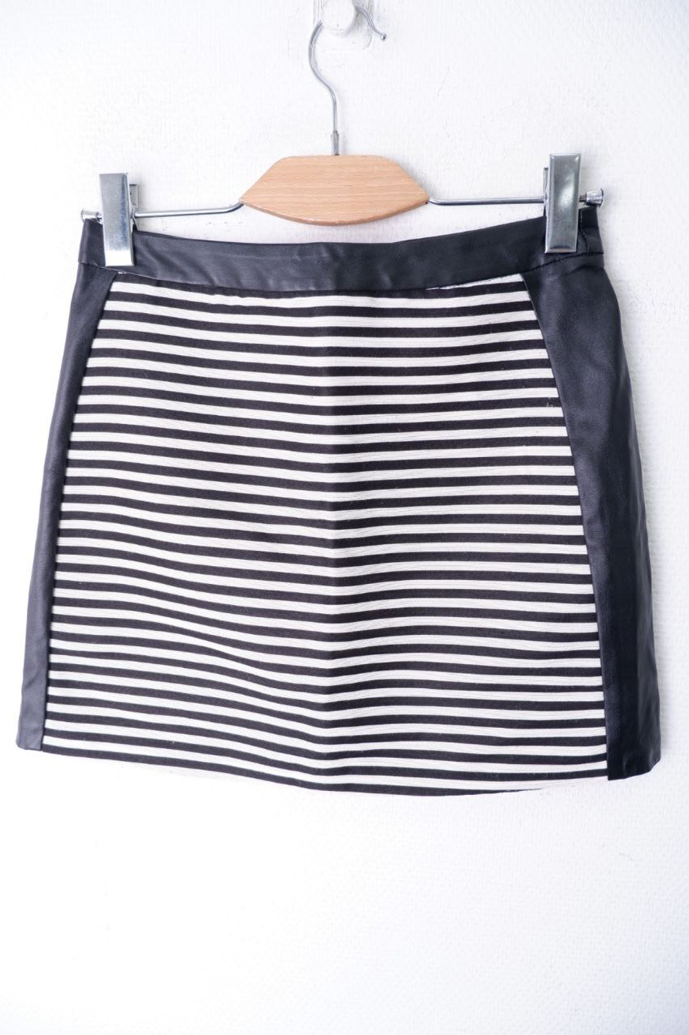 Юбка Amisu стильная 42 размер