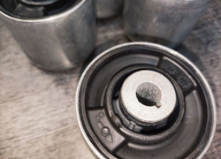 Сайлентблок заднего нижнего рычага зад AudI A6 C7