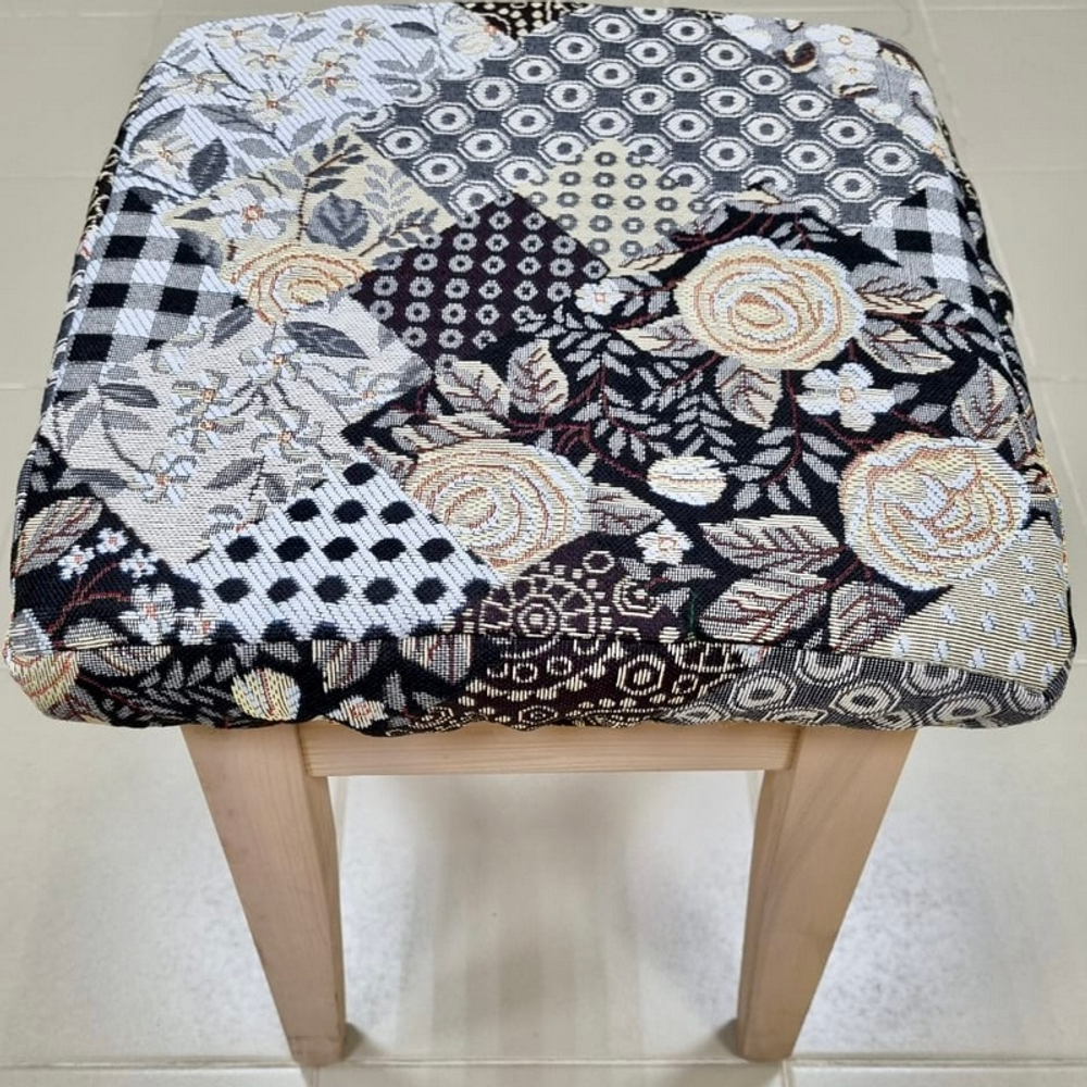 Чехол гобеленовый для табурета "ДВ.", дизайн: 274/1, размер 32*32см, Россия.