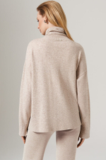 23116 Свитер женский (серо-бежевый меланж)