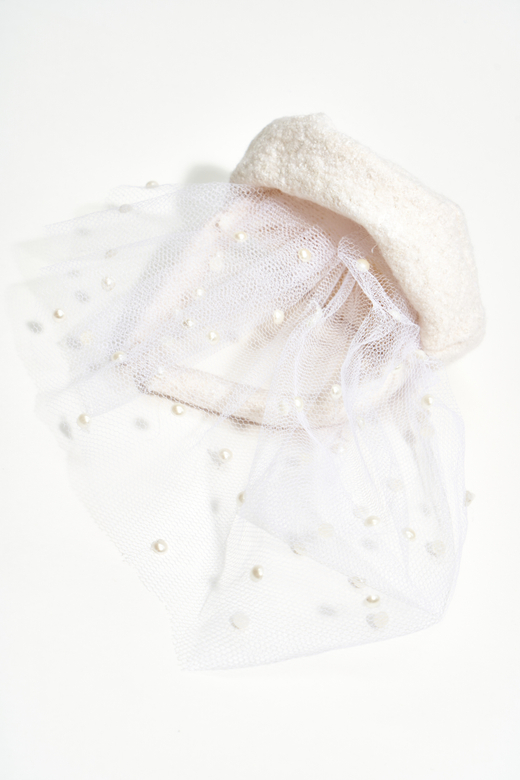 Обруч с шляпкой-таблеткой