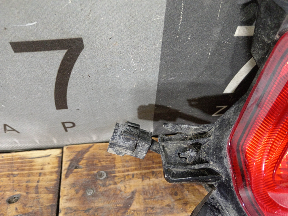 ПТФ задний центральный Changan CS55 Plus 21-нв Б/У Оригинал S203F2805030200